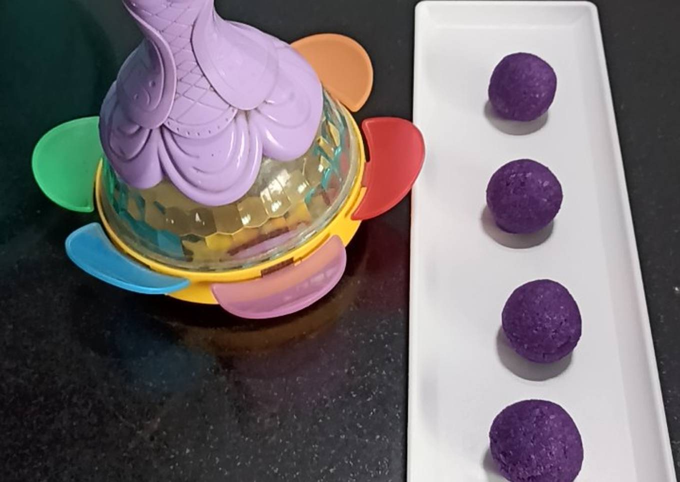 Blueberry flavoured Coconut ladoos