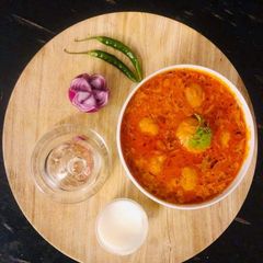 A picture of Dahi Wale Aloo.