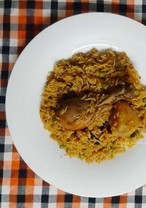 A picture of Matar Murg Tahiri.