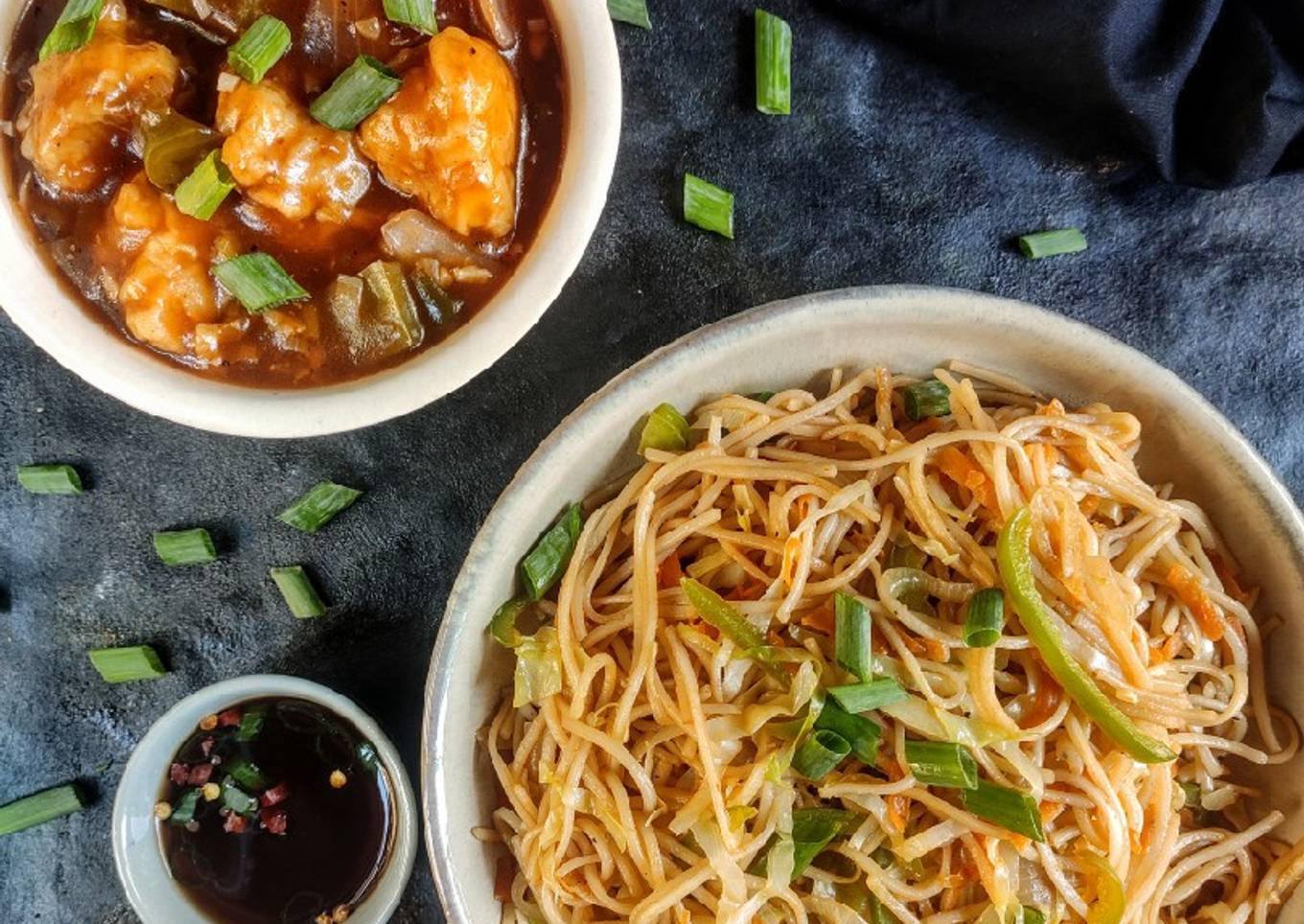 Veg noodles with chicken Manchurian