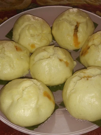 Langkah Gampang Membikin Resep Bakpao isi ayam suwir yang Sempurna Anti Ribet, Lezat Sekali