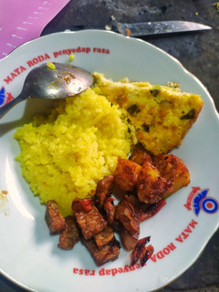 Foto resep Nasi kuning rice cooker