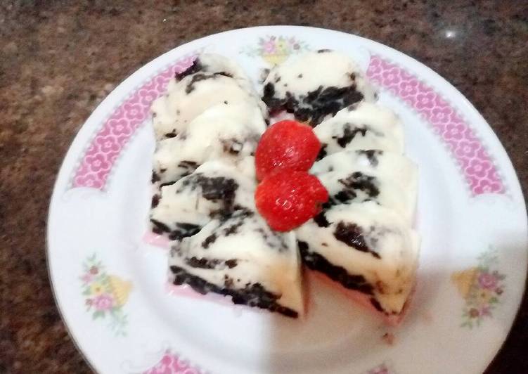Resep Chesee Cake Puding Strawbery ala Dapoer Mommy, Lezat Sekali