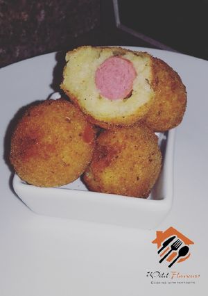 A picture of Stuffed potato balls.