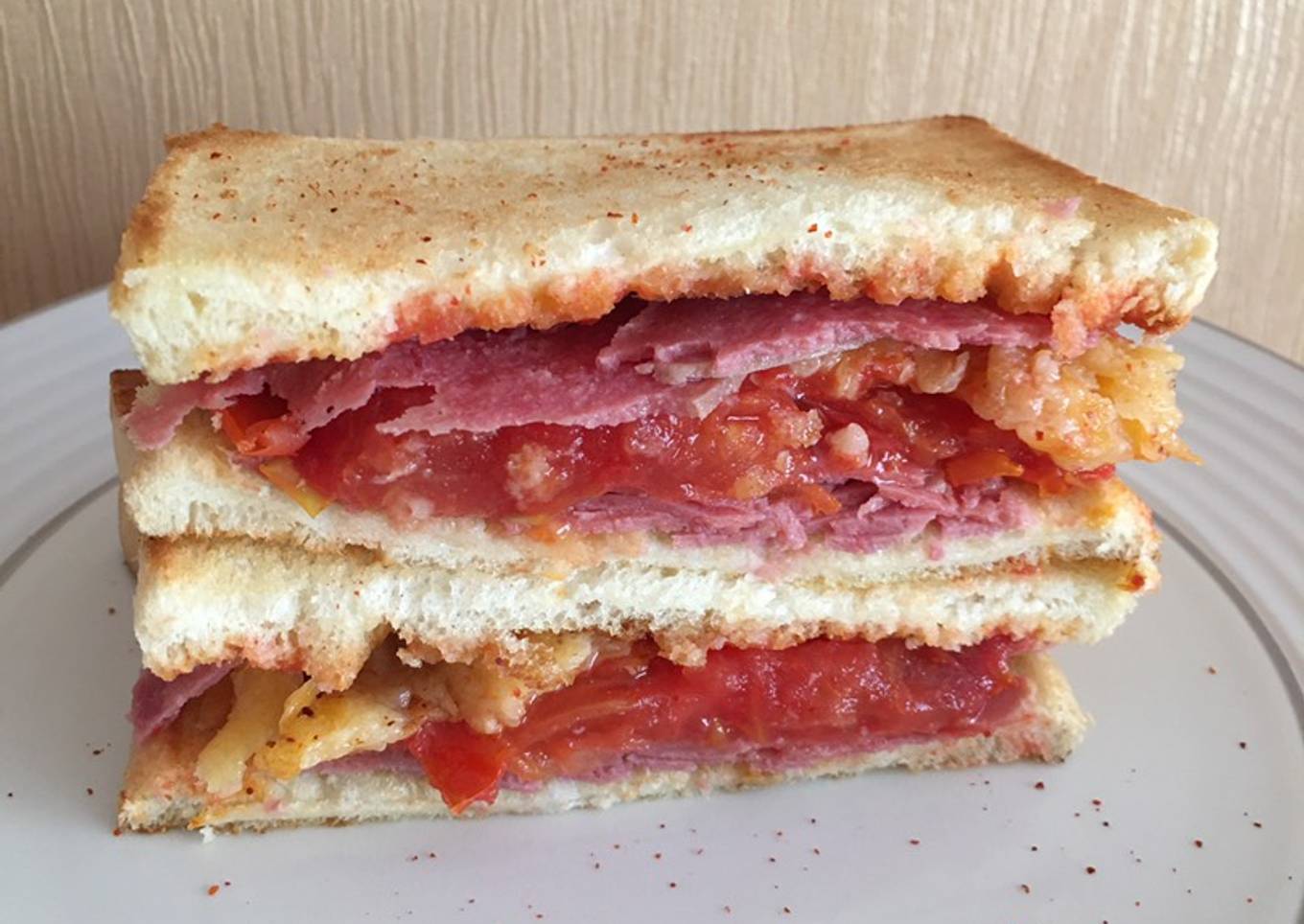 Toasted Cheese and Ham Sandwich Italian Style