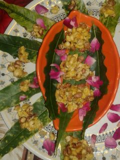 मावा मूँगफली चक्की (Mawa moongfali chakki recipe in Hindi) रेसिपी मुख्य फोटो