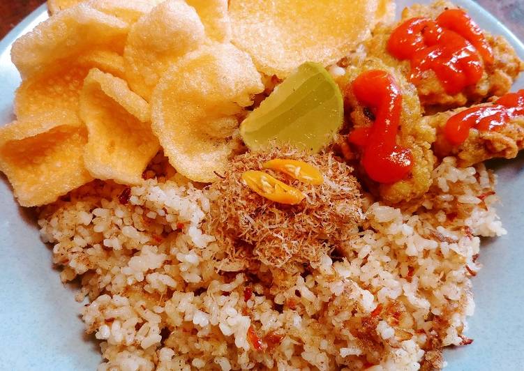 Olahan Nasi Goreng Kelapa Sangrai | Bahan Membuat Nasi Goreng Kelapa Sangrai Yang Bikin Ngiler