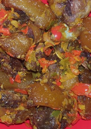 A picture of Peppered pomo.