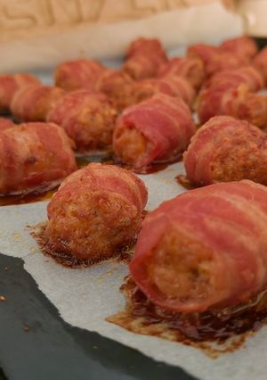 Baconba tekert fasírt golyó recept fotója