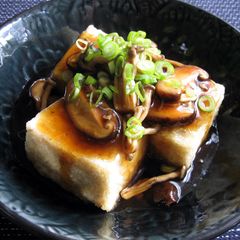 A picture of Agedashi Tofu Mushroom Sauce.