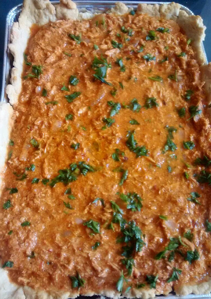 Una foto de Tarta casera de pollo al pimiento