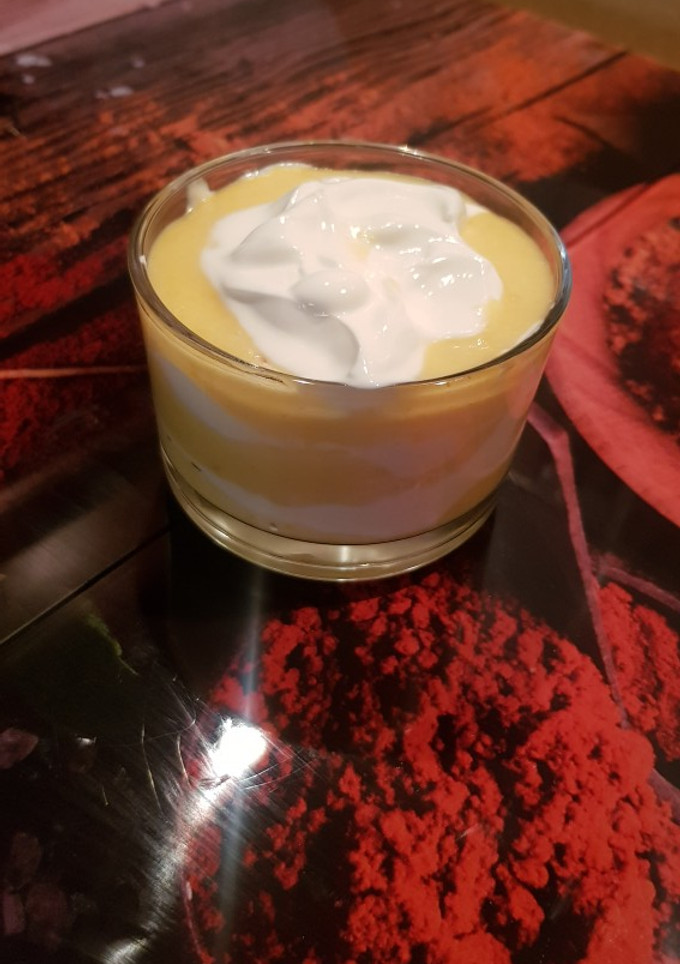 Una foto de Postre rápido limón tm5
