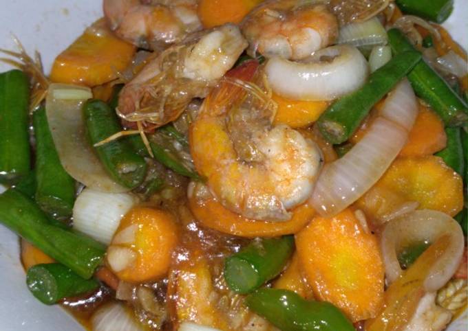 Udang tumis sayur