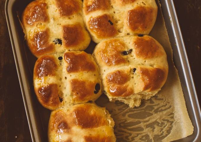 Hot cross buns