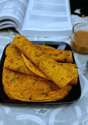 मेथी थेपला (Methi Thepla recipe in Hindi) रेसिपी मुख्य फोटो