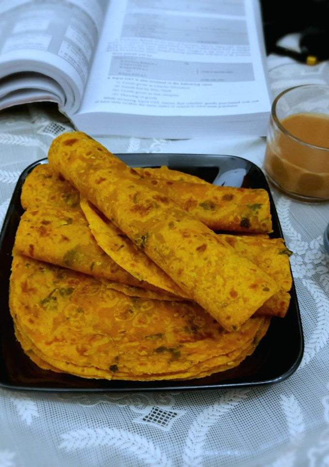 मेथी थेपला (Methi Thepla recipe in Hindi) रेसिपी मुख्य फोटो