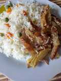Lomito de atún con arroz ala jardinera, a mi estilo