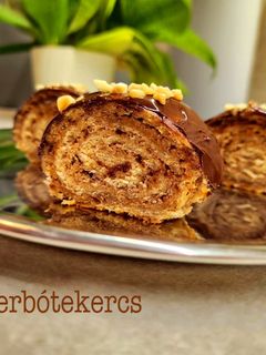 Zserbó tekercs 🍑 - cukormentes, teljes kiőrlésű recept fotója
