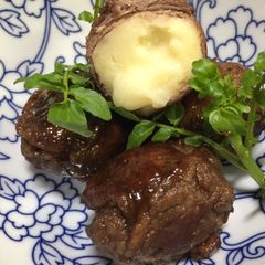 A picture of Beef Potato Ball.