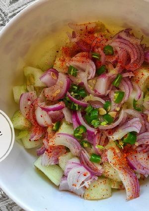 A picture of Salad.