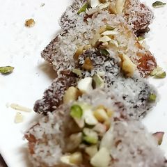 A picture of Coconut Shahi Tukda.