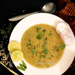 A picture of Lemony Dalia Soup.
