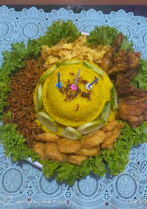 Foto resep Tumpeng Ulang Tahun