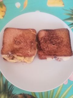 Φωτογραφία της συνταγής Τηγανιτά τοστ με μανιτάρια και τυρί