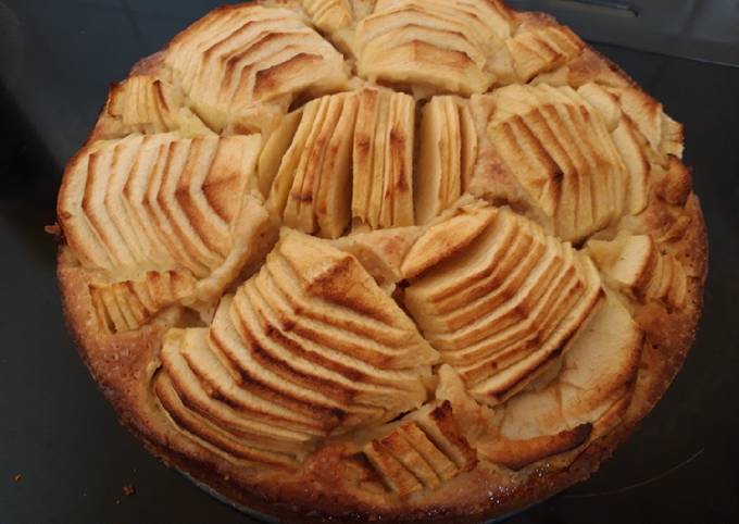 Gâteau moelleux aux pommes à la frangipane