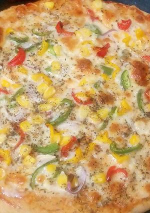 A picture of Super healthy Whole wheat and oats base pizza.
