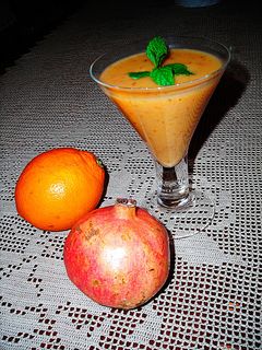 Una foto de Mix de granada con caqui y naranja