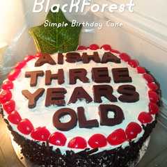 A picture of Blackforest Birthday Cake.