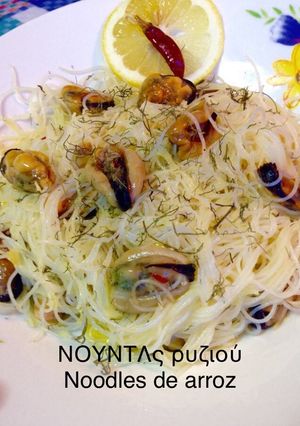 Φωτογραφία της συνταγής NOODLS ρυζιού με μύδια και φινόκιο
