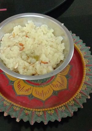A picture of Suji halwa.