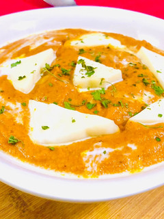 A picture of Restaurant style Paneer Makhani.