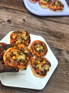 A picture of Mini Pizza.
