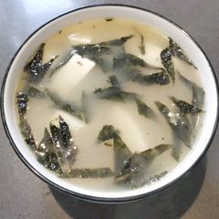 A picture of Tofu Soup.