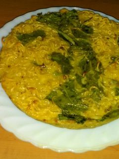 Foto resep Pizza Mie Bayam Panggang Dengan Oven (Olahan Indomie)