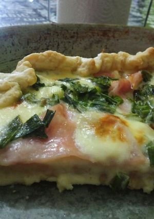 Una foto de Tarta de jamón queso y cebollita de verdeo