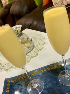 صورة لوصفة عصير مانجو بالحليب 🥭🥛