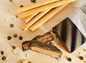 Foto principal de Turrón picante de praliné de avellanas y barquillos