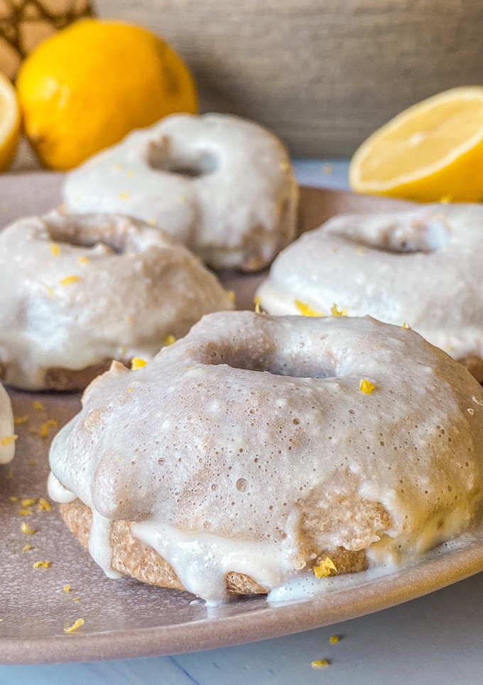 Una foto de Mini donuts de limón