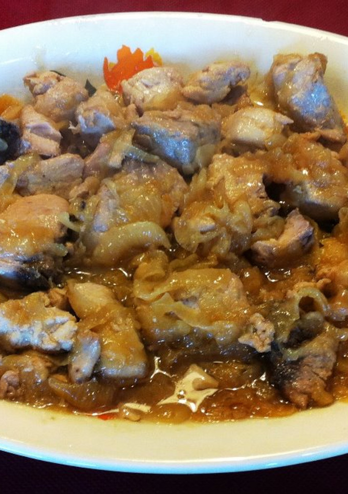 Una foto de Bonito encebollado
