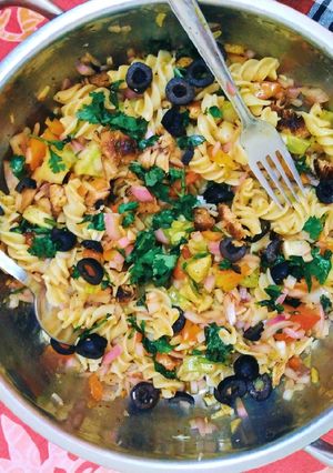 A picture of Chicken pasta salad.