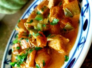 Foto de Tilápia ao molho Thai com pasta de curry