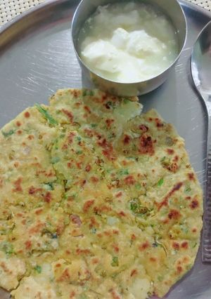 A picture of Sprouts Paratha.