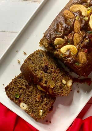 A picture of Plum Cake.