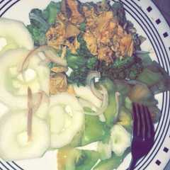 Una foto de Ensalada de brócoli con atún