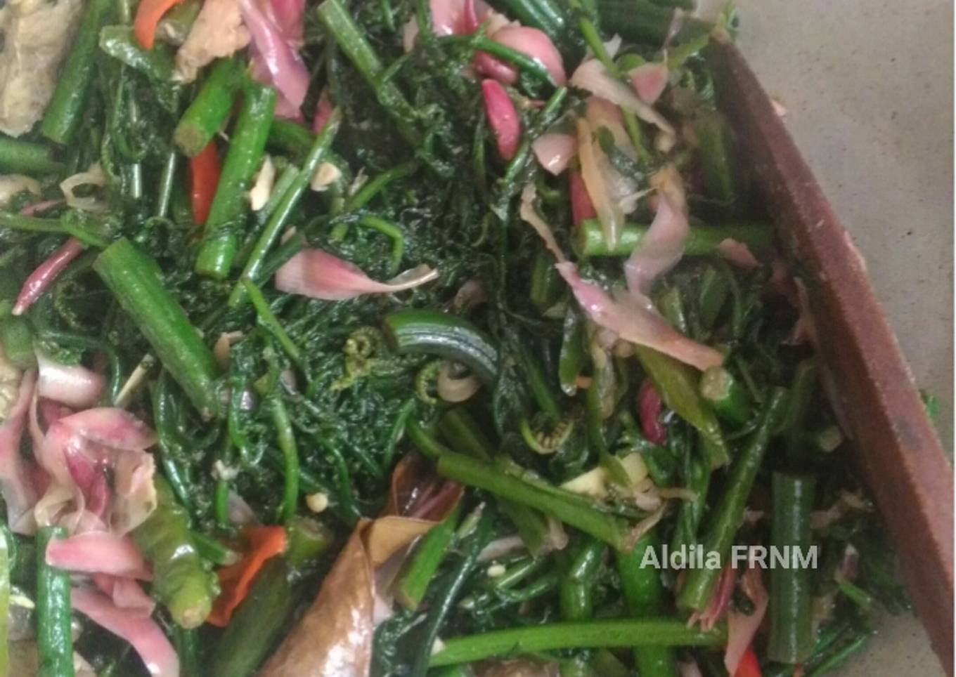 Tumis Sayur Pakis Bunga Kecombrang