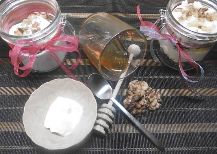 Simple Way to Prepare Speedy Yogurt, Honey &amp; Walnut dessert